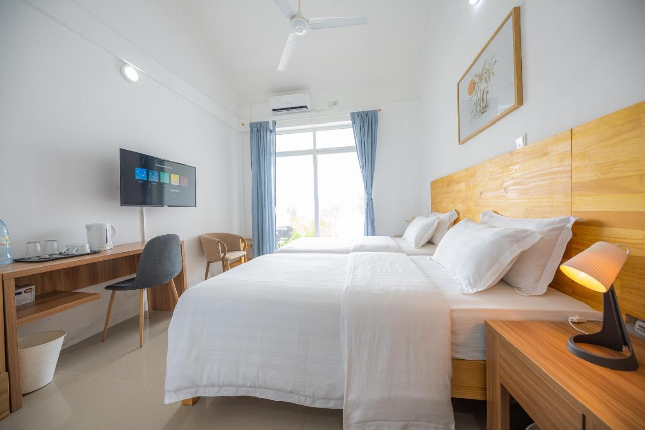 True South Hotel Addu Atoll Kültér fotó
